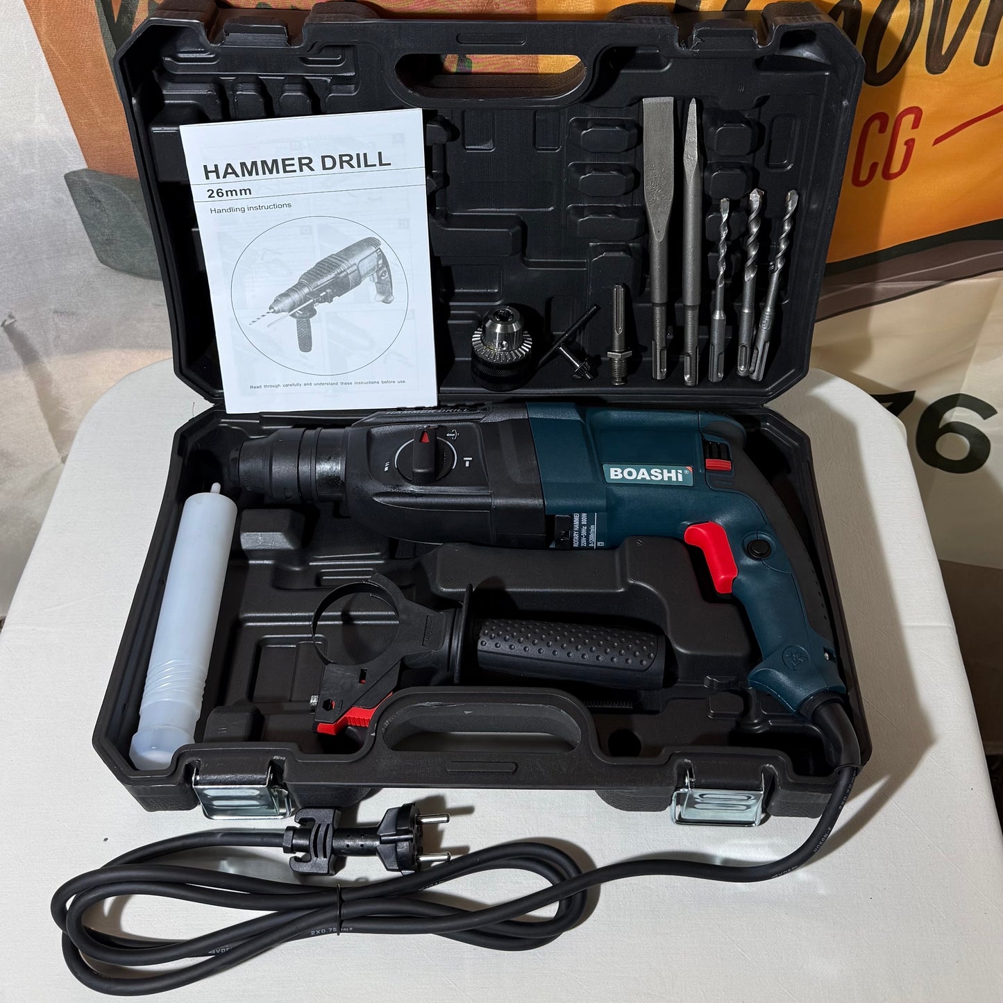 Električna udarna bušilica ( hilti) 800 W (26mm-28mm) 2 GLAVE