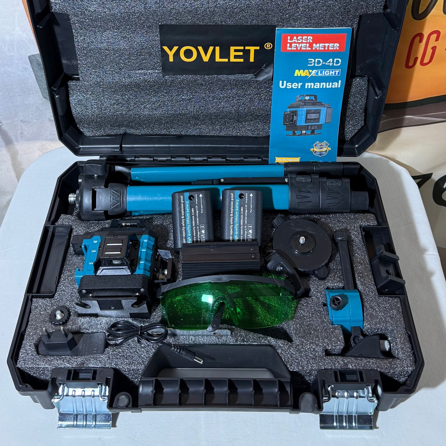 Laser Yovlet 4D/16 sa 2 baterije i daljinskim upravljacem