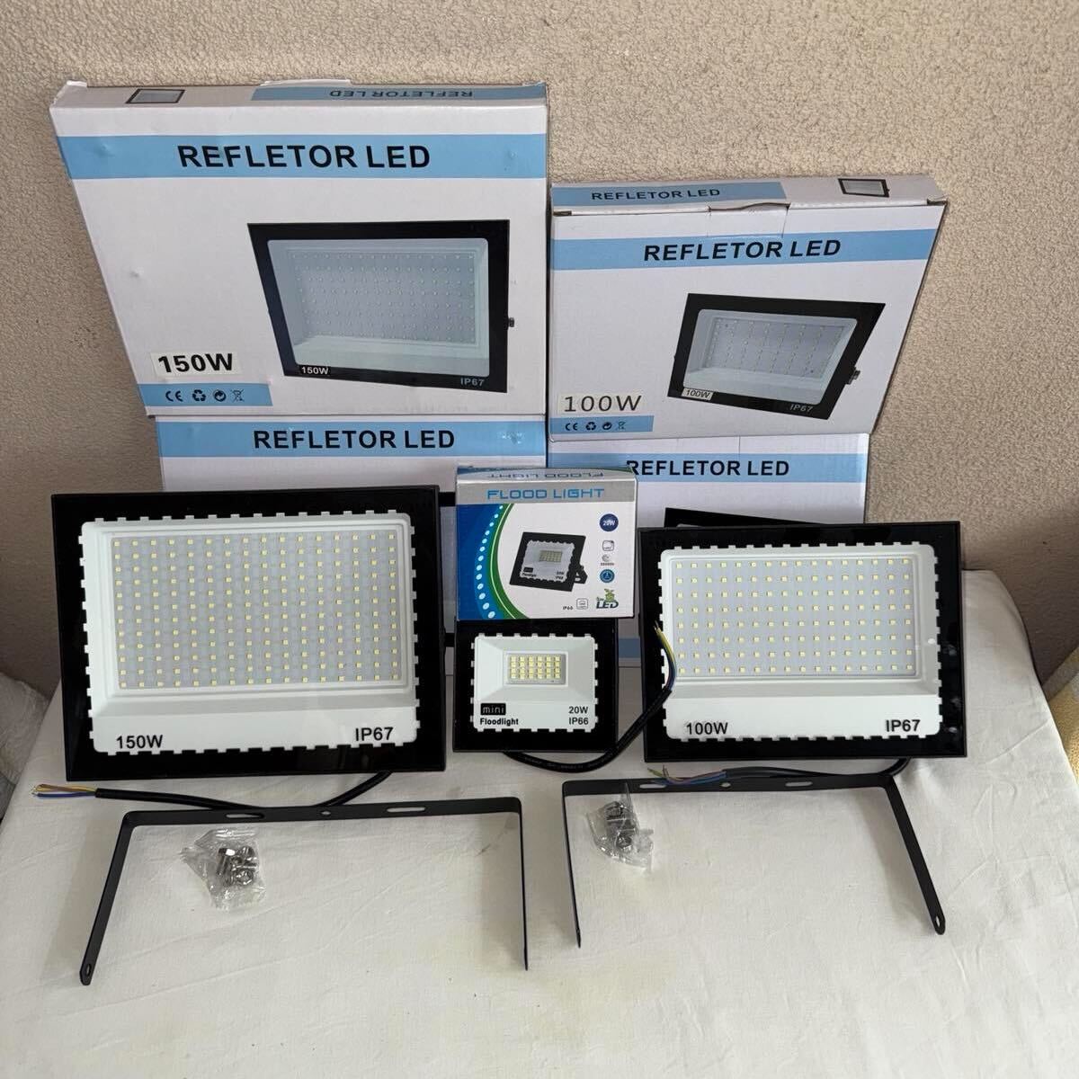 Led Reflektori 20W, 100W i 150W BESPLATNA DOSTAVA!!!